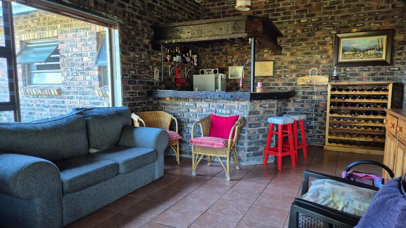 5 Bedroom Property for Sale in Franskraal Western Cape